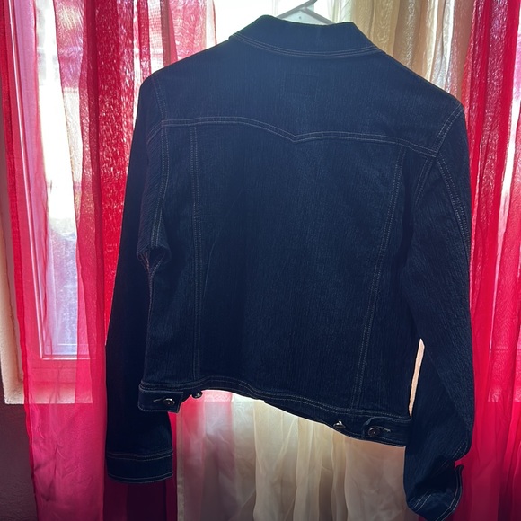 Jean jacket - Picture 2 of 3